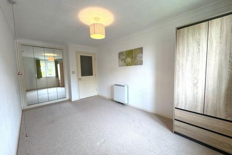 1 bedroom flat for sale, Madingley Court, Cambridge Road, Southport, PR9