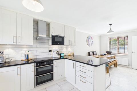 9 Burdock Close, Lightwater, GU18 5YP