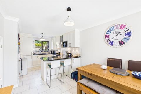 9 Burdock Close, Lightwater, GU18 5YP
