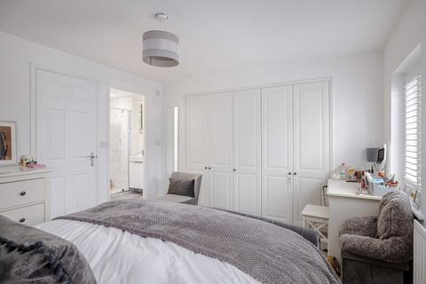 66 Hampton Road, Stansted, CM24 8FE