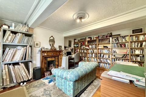Broadfolds House Chrisharben Park, Clayton, Bradford, BD14 6AE
