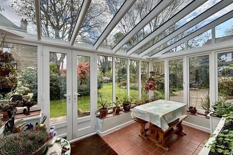 Broadfolds House Chrisharben Park, Clayton, Bradford, BD14 6AE