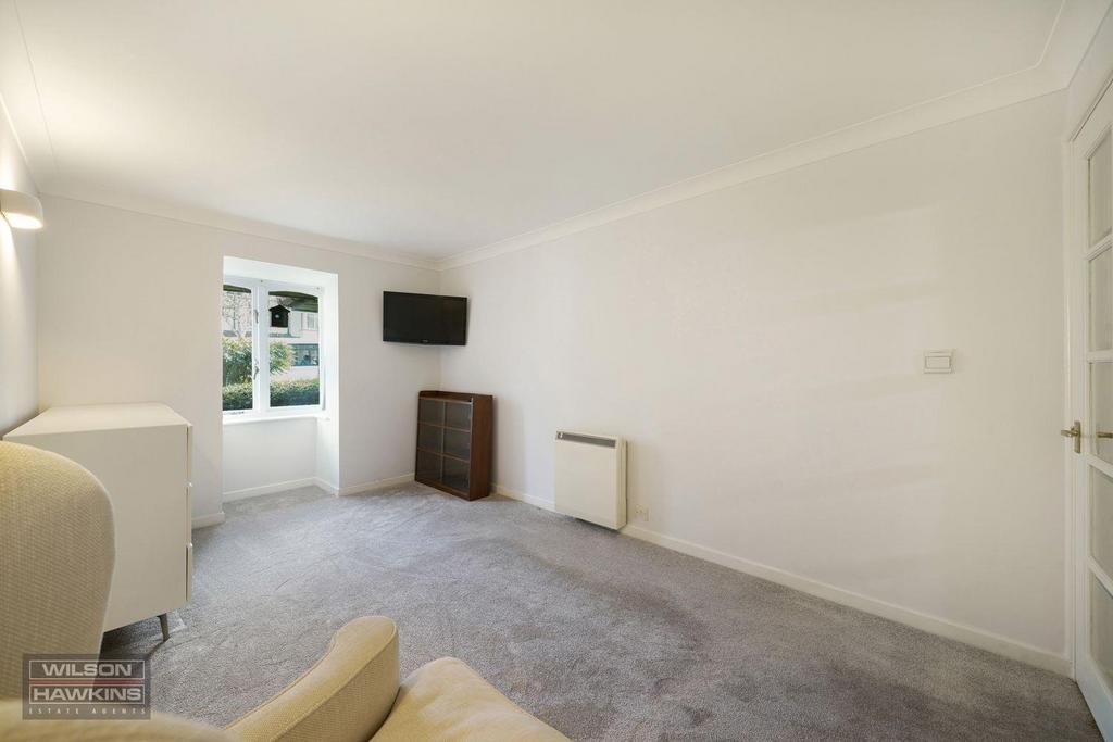 11 Hanbury Court, Northwick Park Road - t EXc YBUGIu