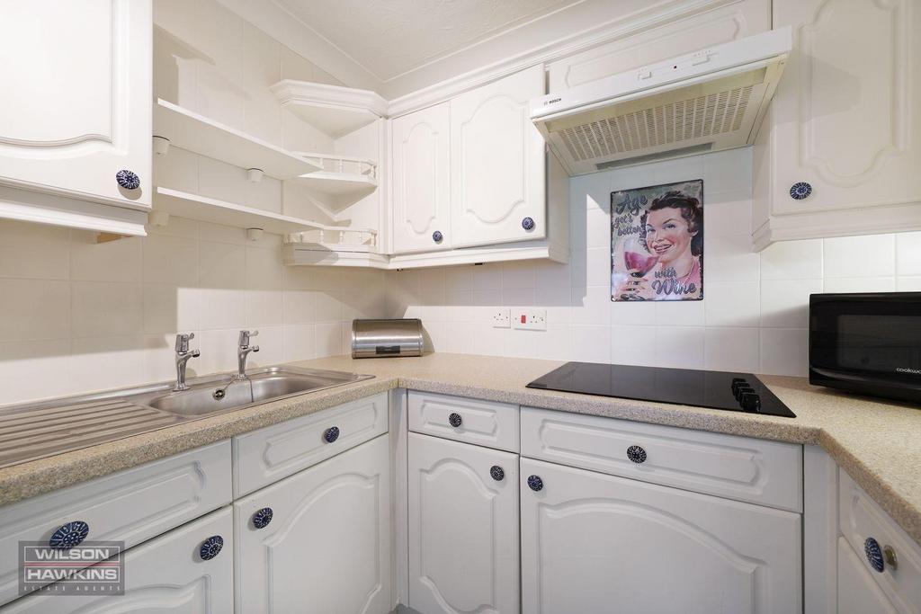 11 Hanbury Court, Northwick Park Road - dgu4 E6w3v S