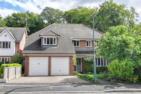 87 Colonel Stephens Way, Tenterden, TN30 6EW
