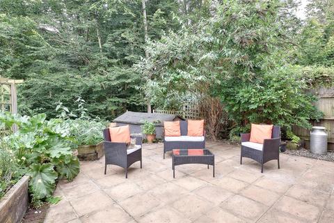 87 Colonel Stephens Way, Tenterden, TN30 6EW