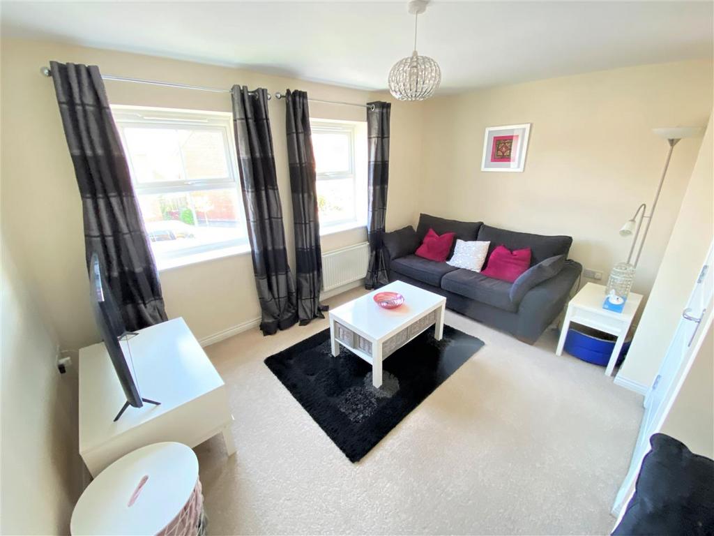 Lounge/Bedroom 4