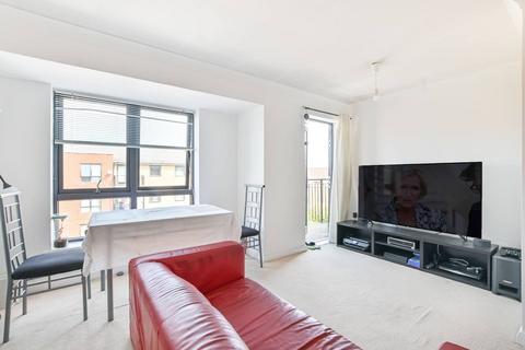 2 bedroom flat for sale, Hirst Crescent, North Wembley, Wembley, HA9