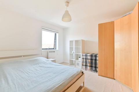 2 bedroom flat for sale, Hirst Crescent, North Wembley, Wembley, HA9