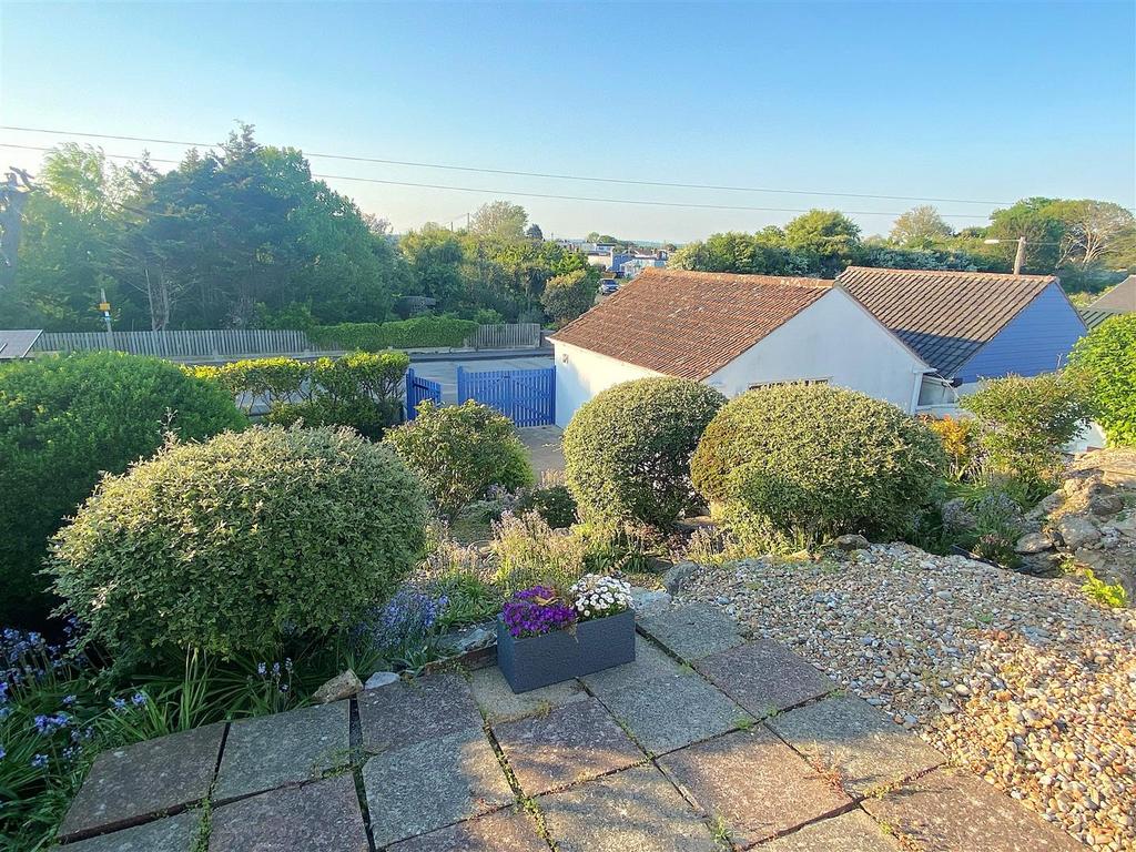 248 Coast Road - Front Garden.jpg