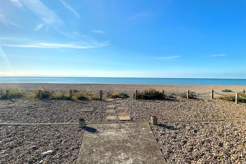 4 bedroom detached bungalow for sale, Coast Road, Pevensey Bay, Pevensey