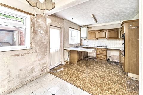 7 Douglas Road, Oldbury, B68 9ST