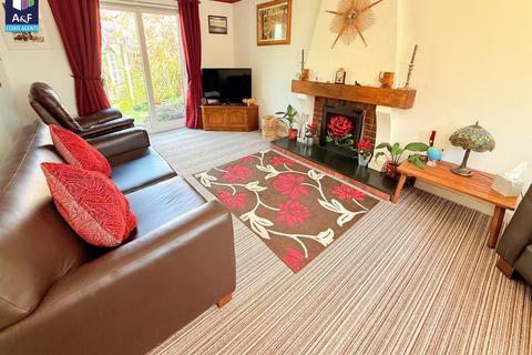 4 bedroom detached house for sale, Woodfield Close, Burnham-on-Sea, TA8
