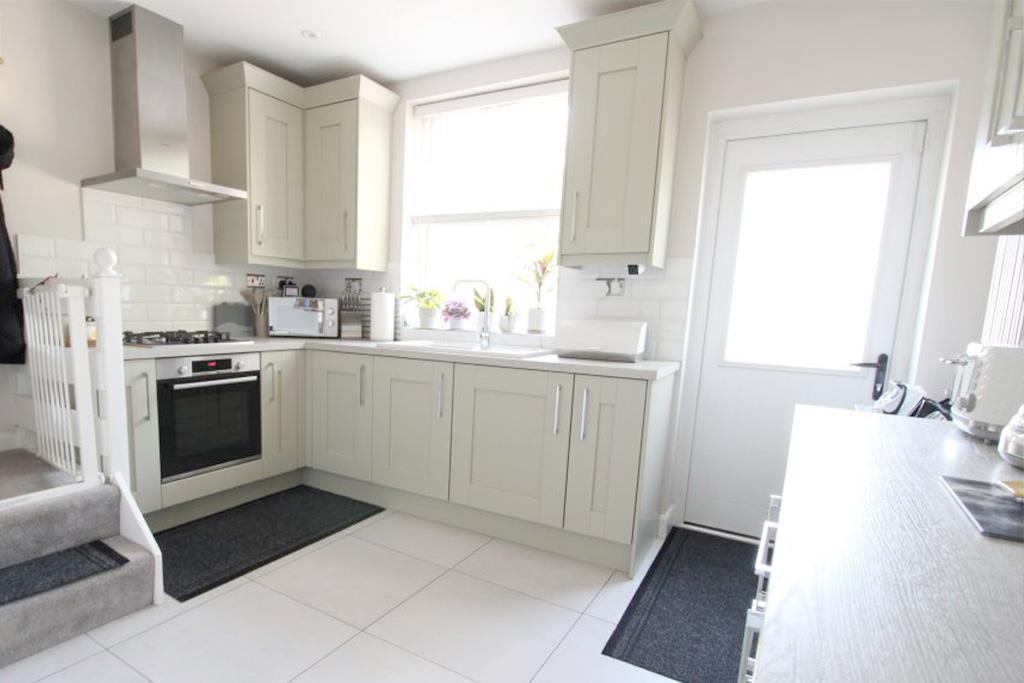 Kitchen 4.jpg