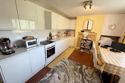 4 Glynaeron, Llangeitho, Tregaron, SY25 6TS