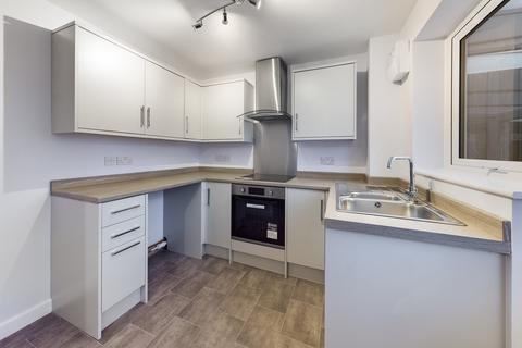 2 bedroom terraced house to rent, Shelley Way, Thetford, IP24