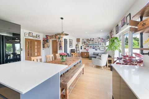5 bedroom detached house for sale, Tudor Avenue, Worcester Park