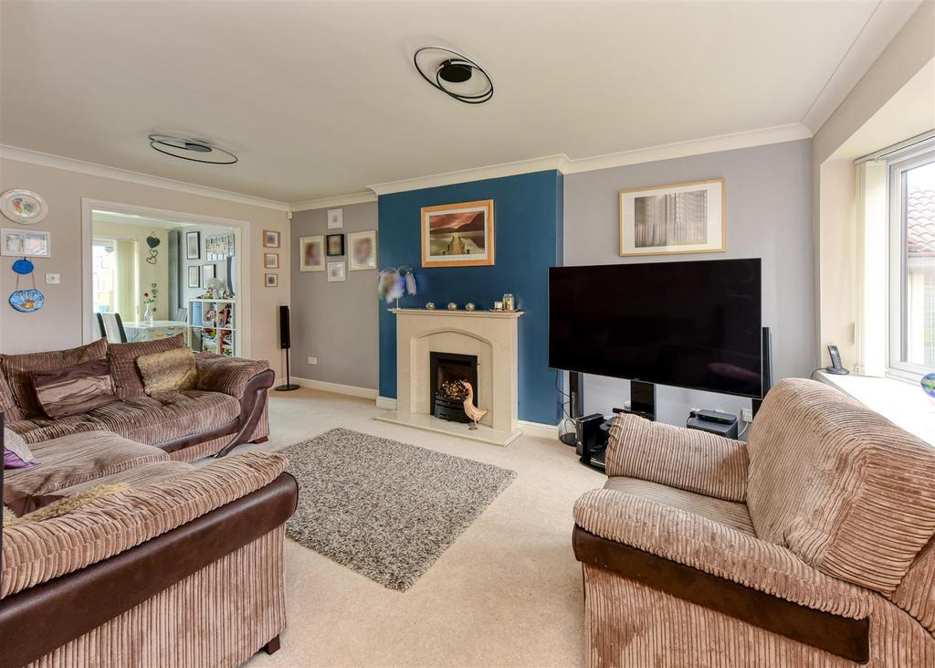 35 Penleigh Gardens-lounge1 Rev A.jpg