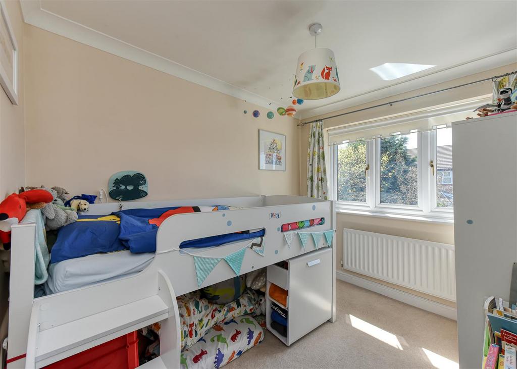 35 Penleigh Gardens-bed3 MAY25.jpg