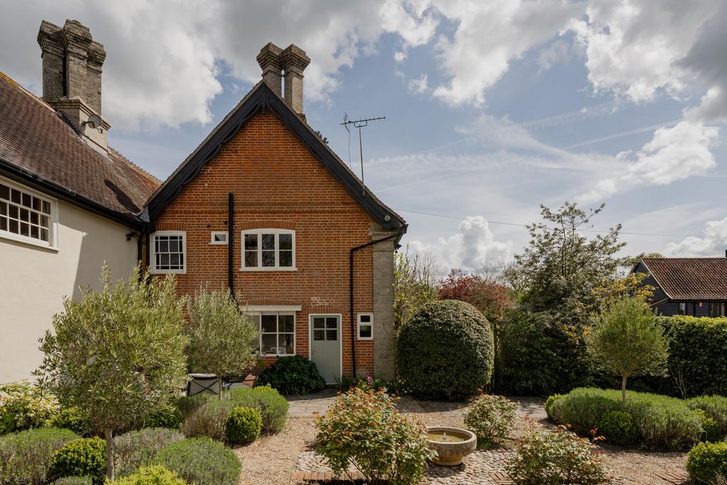 278882 - Waltham Hall, Stowmarket-18.jpg