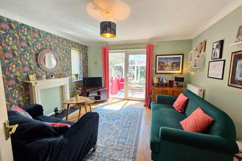 8 Goss Meadow, Bow, Crediton, EX17 6JH