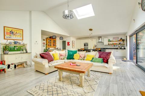 4 bedroom detached bungalow for sale, Manning Avenue, Highcliffe, Christchurch, BH23