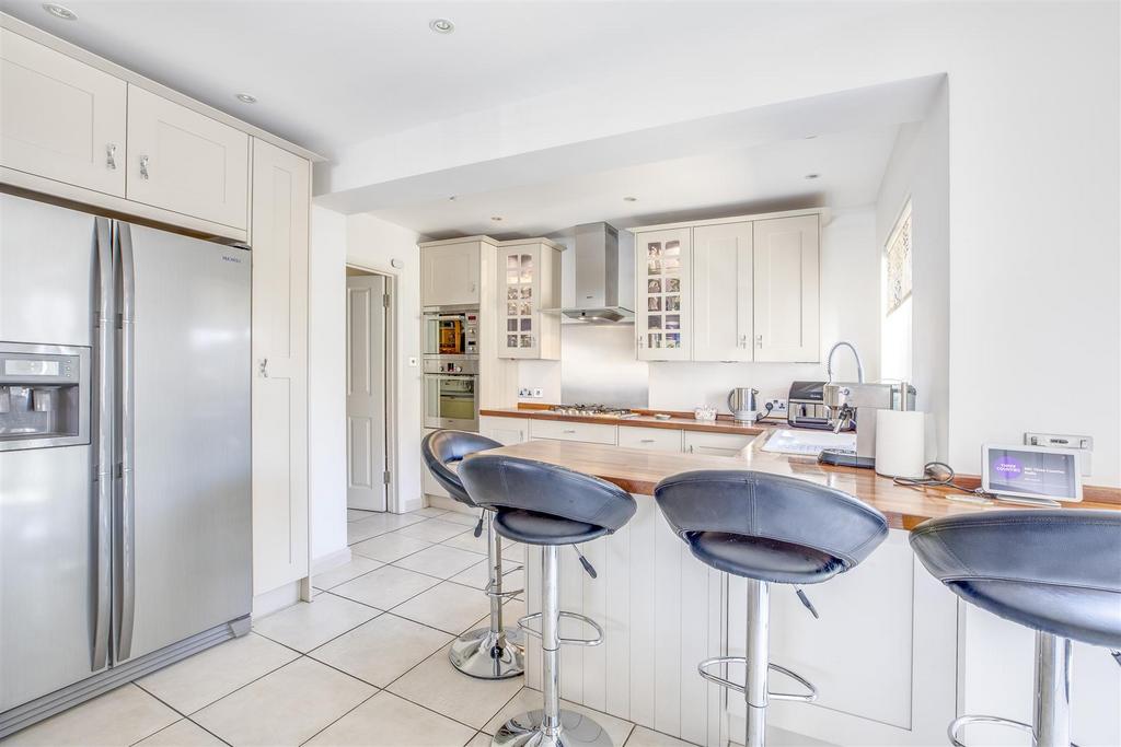 338 Desborough Avenue, HP11 2 TG-18.jpg