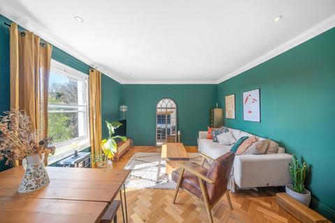 10c South Vale, London, SE19 3BA