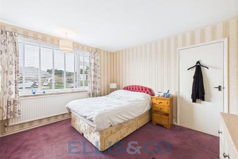 2 bedroom bungalow for sale, Hartfield Close, Tonbridge, Kent, TN10