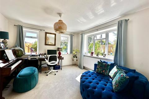Cornerways Bridge Road, Lymington, SO41 9BY