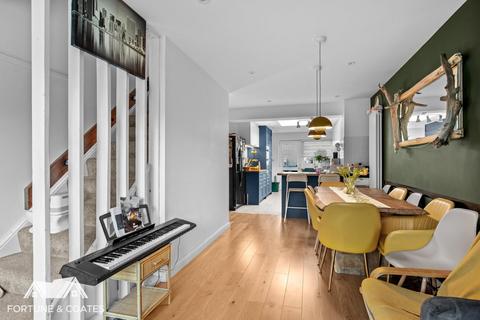 20 Old Orchard, Harlow, CM18 6YG