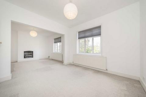 3 bedroom maisonette for sale, Lawford Road, London W4