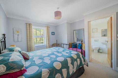 3 College Close, Thame, OX9 2DQ