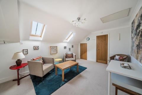 3 College Close, Thame, OX9 2DQ