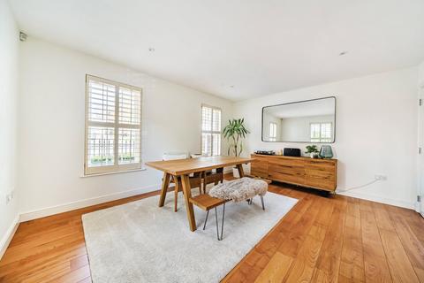 40 Alice Templer Close, Exeter, EX2 6AE