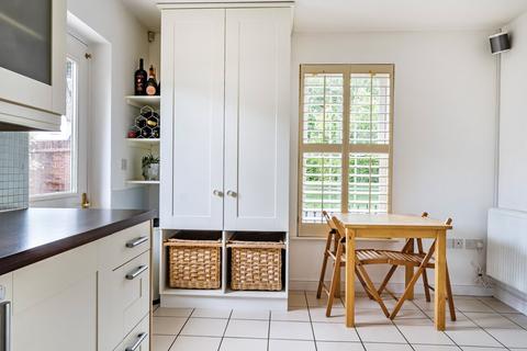 40 Alice Templer Close, Exeter, EX2 6AE