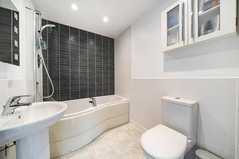 40 Alice Templer Close, Exeter, EX2 6AE