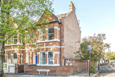 The Avenue, London W4