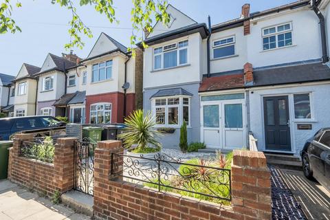 81 Gloucester Road, Kingston Upon Thames, KT1 3QW