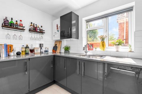 1 bedroom apartment for sale, Windsor Drive, Hertford SG14
