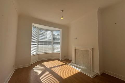2 bedroom end of terrace house to rent, Clifton Street, Bideford EX39