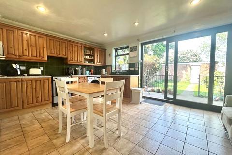 3 bedroom semi-detached house for sale, Sedgley Road, Woodsetton DY1
