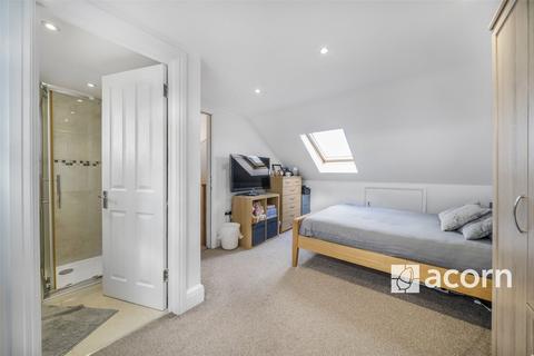 4 bedroom end of terrace house for sale, Glengall Road, Bexleyheath, Kent