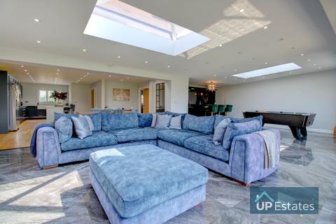 3, Grange Farm Brandon Lane, Coventry, CV3 3GU
