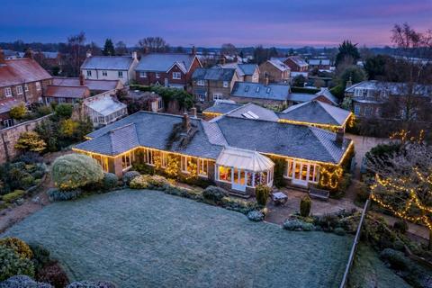 4 bedroom detached house for sale, St. Giles Croft, Beverley, HU17 8LA
