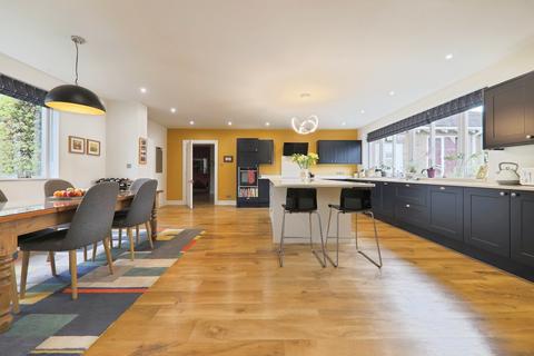 4 bedroom detached house for sale, St. Giles Croft, Beverley, HU17 8LA