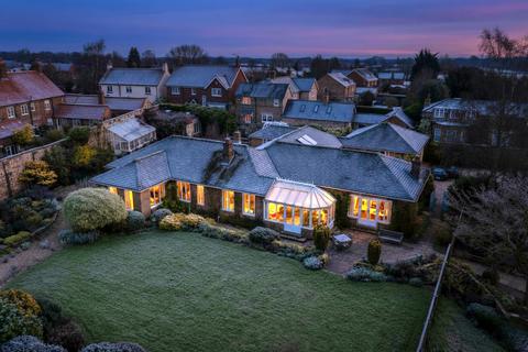 4 bedroom detached house for sale, St. Giles Croft, Beverley, HU17 8LA
