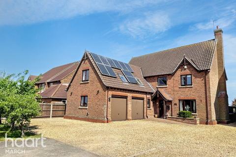 4 bedroom detached house for sale, Whittlesey Road, Turves