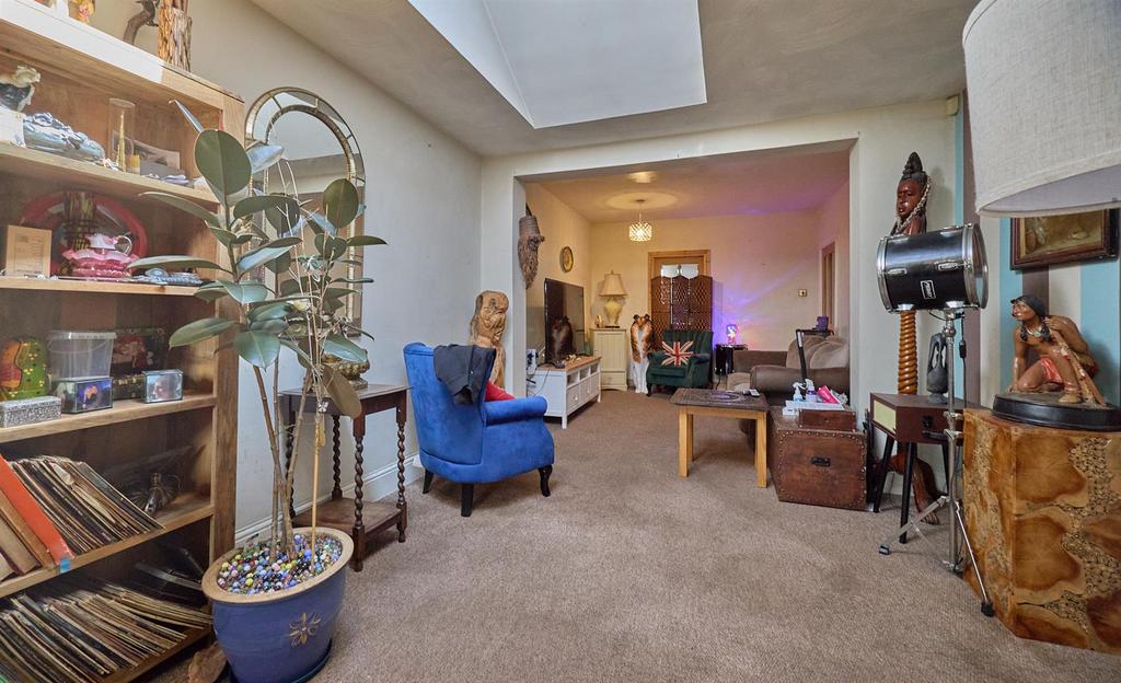 Extended Through Lounge/Dining Room