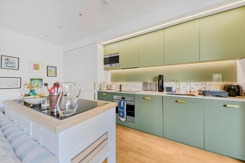 1 bedroom flat for sale, Haverstock Hill, London, NW3